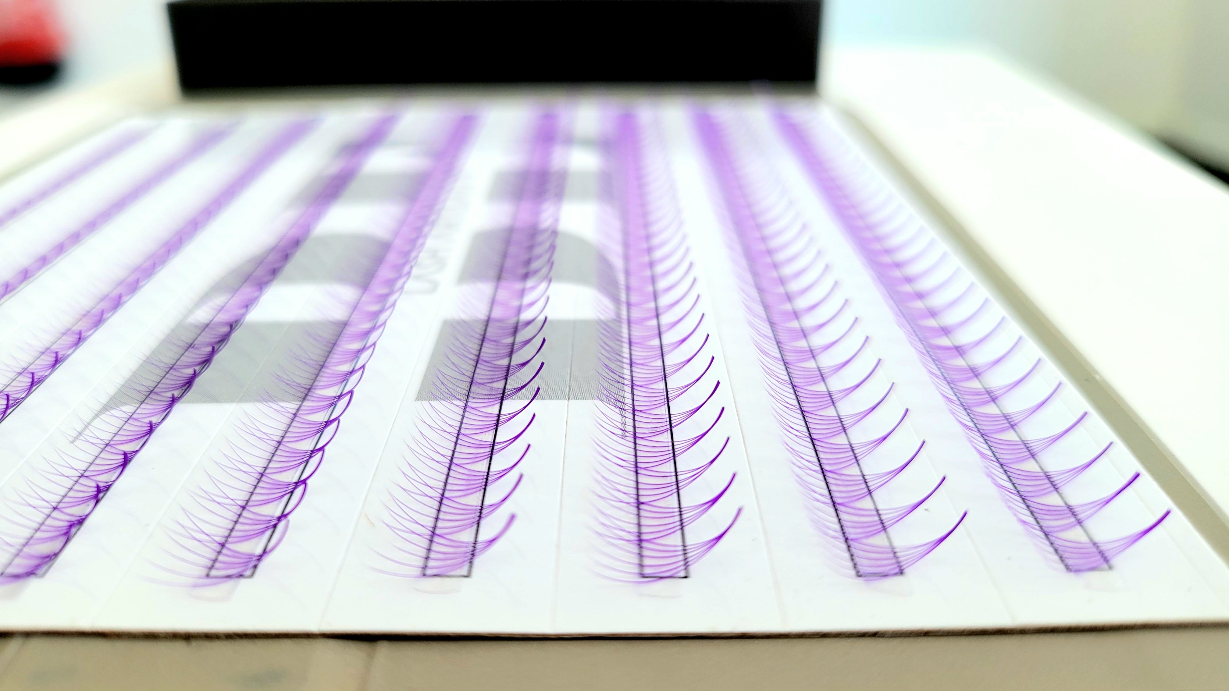 6D | 0.07 Éventail de cils violets - Mélange