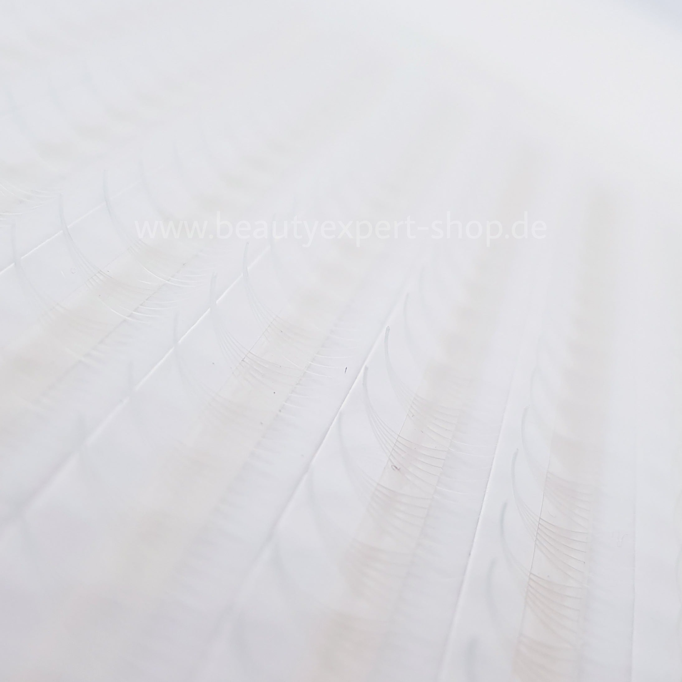 6D | CC | 0.07 Cyan Eyelash Fan - Promade Ready Fan Mix (9-13mm)
